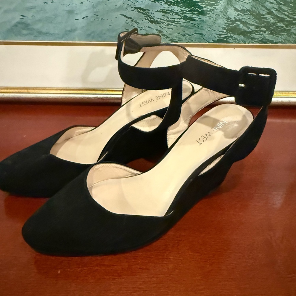 Nine West Black Wedge Sandals